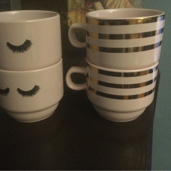 Hazel & Co Set of Four Stackable Pink Striped-Eyelash Mugs - Picture 2 of 2